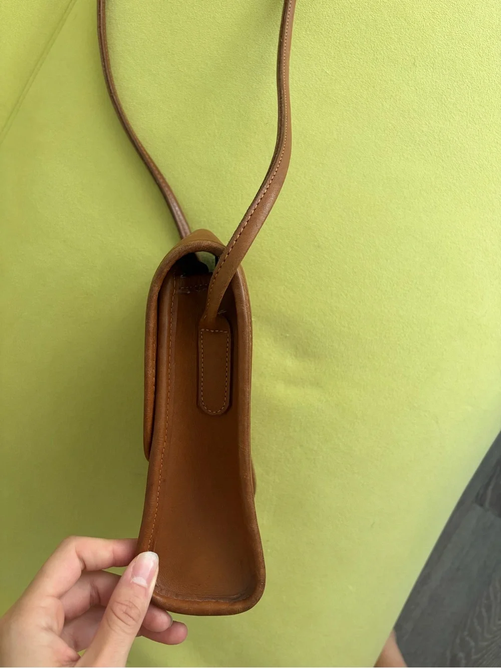 Vintage Coach Scooter Crossbody Bag Brown